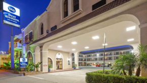  Best Western Pasadena Royale Inn & Suites  Пасадина